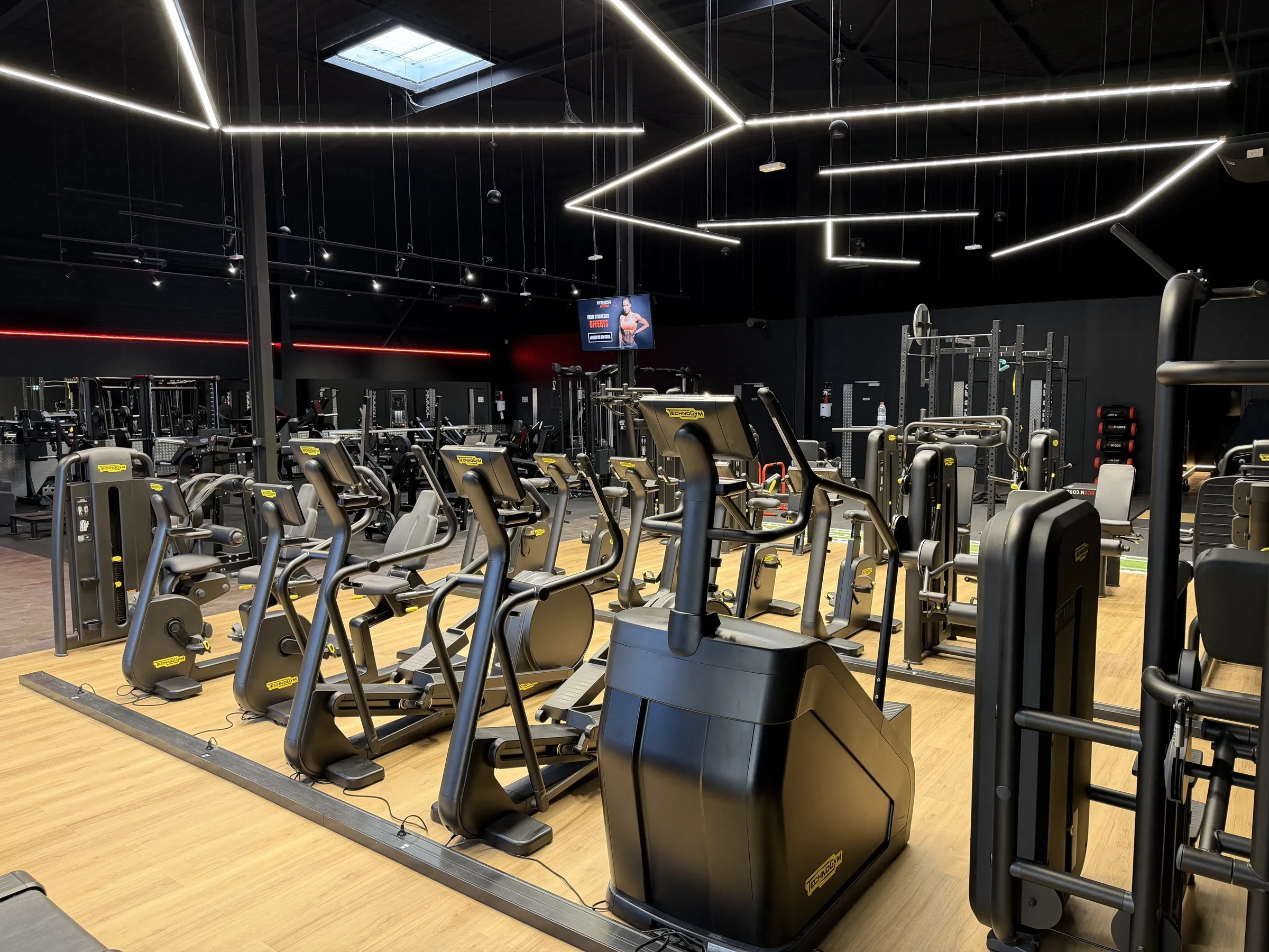 Plateau de musculation Technogym de la salle de sport Fitness Arena à Douains près de Vernon